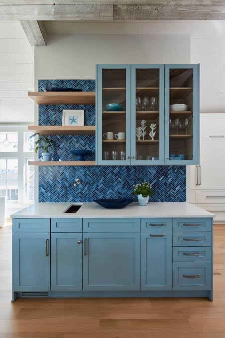 Built-In Cabinets & Storage